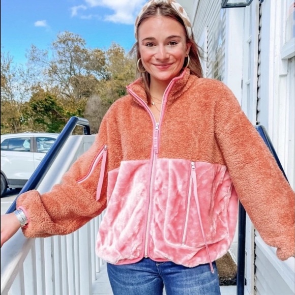 🍃🔆UGG- MARLENE SHERPA JACKET🍃🔆 - Picture 7 of 13